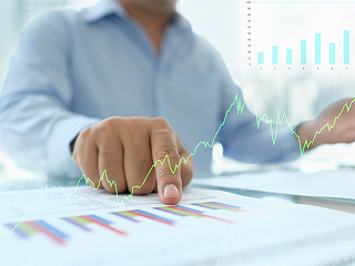 ETF基金日报丨动漫游戏ETF领涨，机构预计2024年游戏版号将持续加码发放