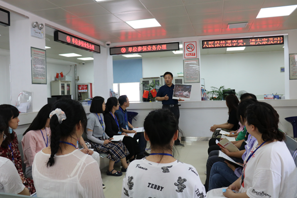 江苏涟水：架起服务群众“连心桥”