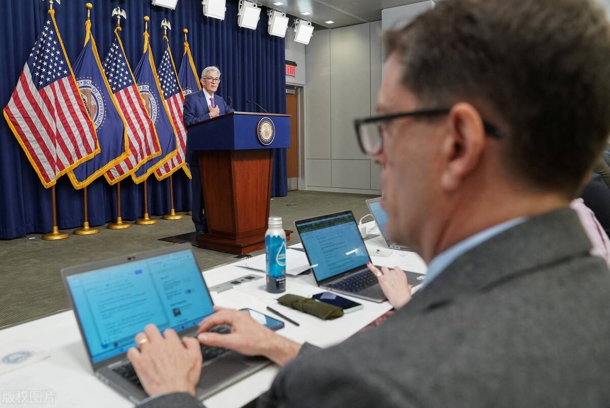 鸿蒙工程师供不应求？传智教育回应：目前缺乏可信度较高的官方数据