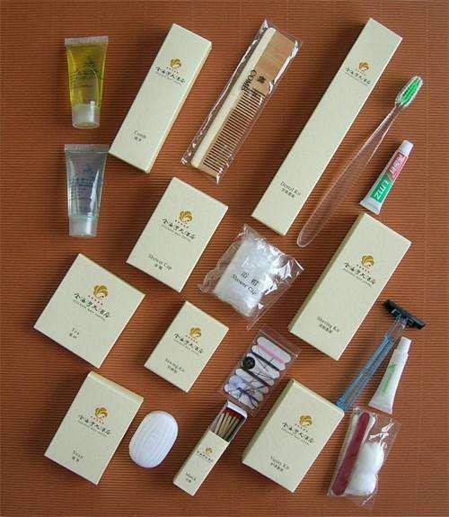 一次性用品来源成谜，部分酒店“卫生死角”有待清除