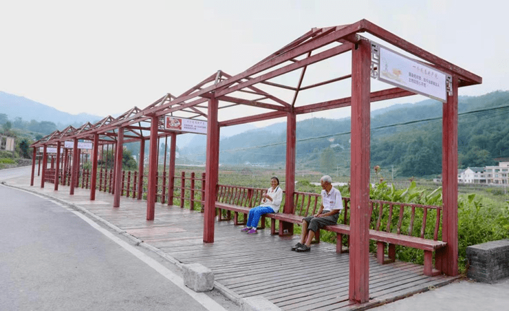 安徽黟县：亲水项目助力乡村“夏日经济”