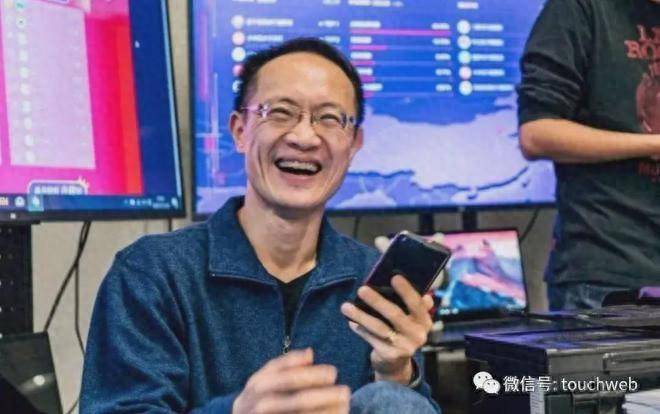 创始人套现17亿港元！波司登股价一度跌超18%