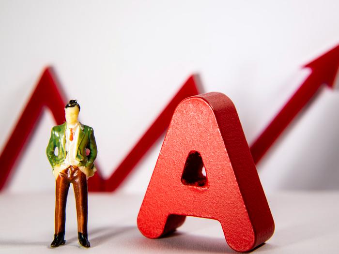 ETF基金日报丨机器人相关ETF涨幅居前，机构坚定看好明年人形机器人能实现量产落地