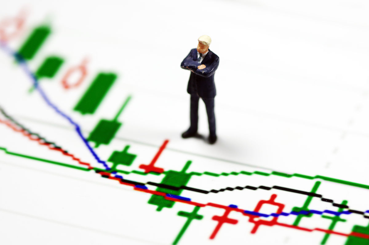 A股收评：创业板指震荡反弹涨1.8% AI医疗概念股集体爆发