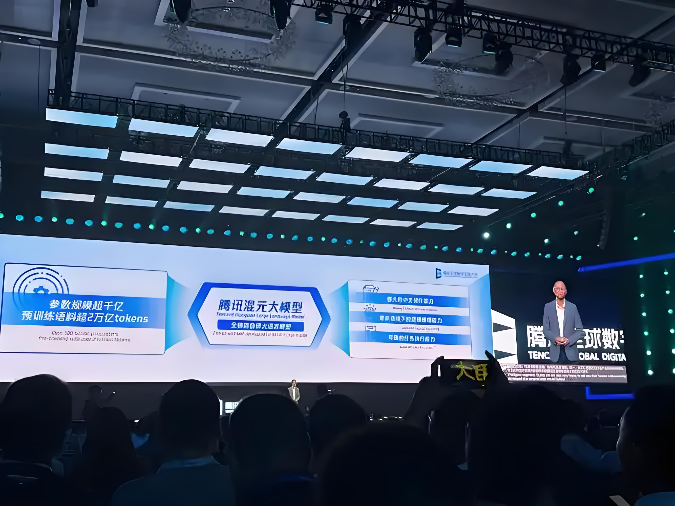 智元发布“灵创”平台，机器人ETF（159770）上周净流入超3.4亿元，机构：机器人景气度加速向上