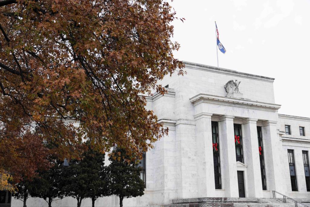 美联储主席选拔进入最后阶段，交易员押注激进降息，有色金属ETF基金(516650)探底回升涨0.42%