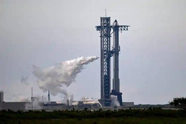 SpaceX IPO目标估值1.5万亿美元，通用航空ETF基金(159230) 午后拉升，持仓股航天电子涨停