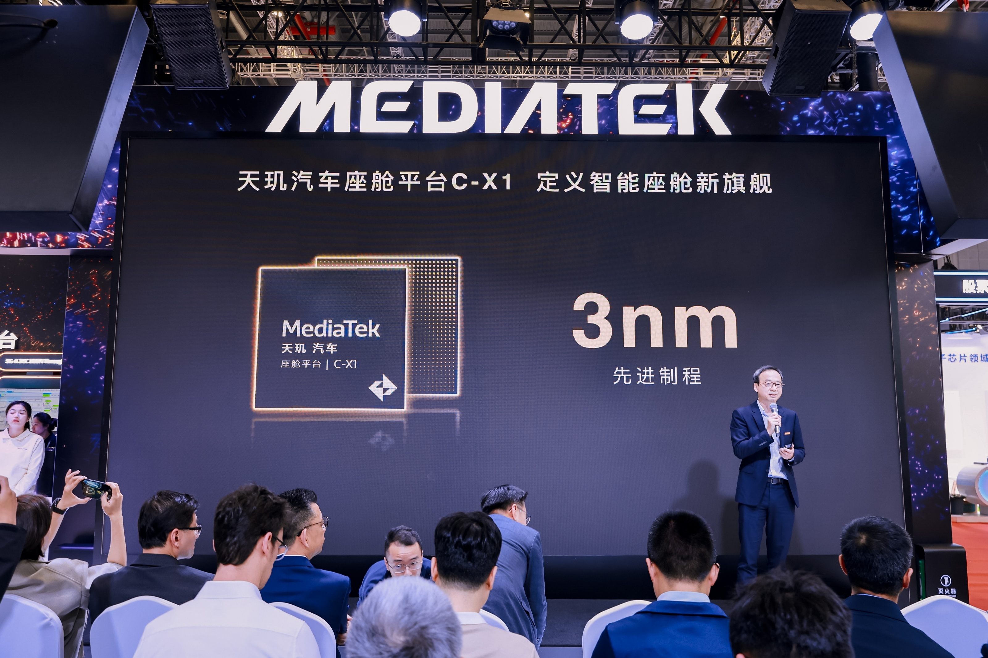 智元即将举办擎天租平台发布会，机器人ETF（159770）昨日获净申购超3400万份，机构：看好板块长期投资机会